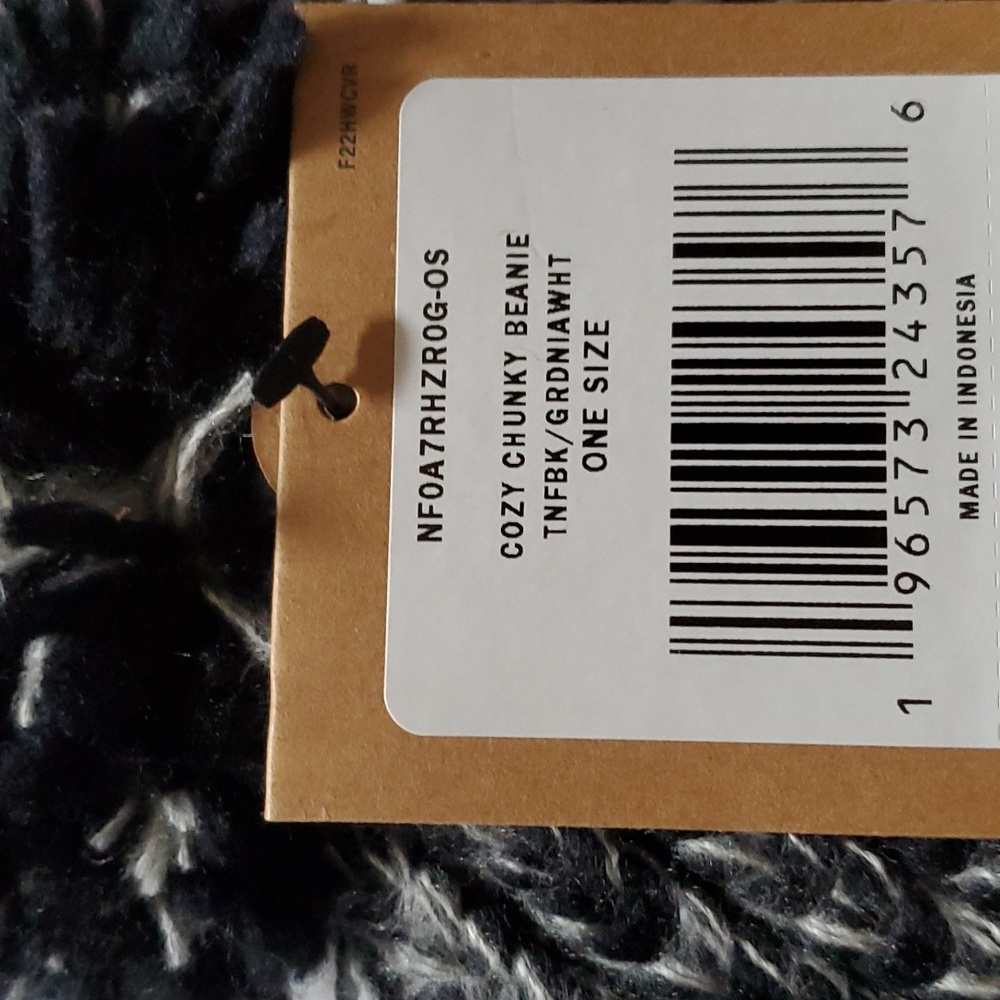 🆕️ THE NORTH FACE COZY CHUNKY BEANIE - Picture 9 of 12